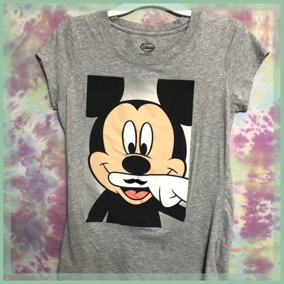 ᴍᴜsᴛᴀᴄʜᴇ ᴍɪᴄᴋᴇʏ - Picture 1 of 3